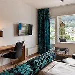 Quality Hotel 4*